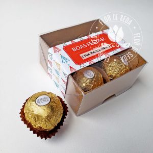 Lembrança de Natal e Ano Novo - Caixa com 4 Ferrero Rocher e cinta personalizada