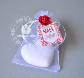 Brindes e lembranças para o dia das Mães -Sache Sabonete de Coração médio e tag personalizada com logotipo do cliente