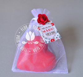 Brindes e lembranças para o dia das Mães -Sache Sabonete de Coração grande e tag personalizada com logotipo do cliente