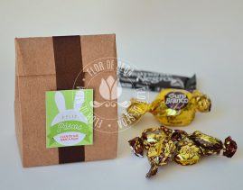 Lembranças para Páscoa-Mini embalagem Kraft de presente com bombom, chocolates e balas com tag personalizada
