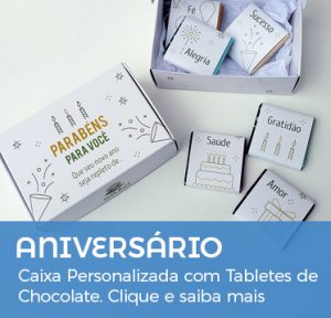 Aniversário Funcionário Caixa Personalizada com Tabletes de Chocolate.